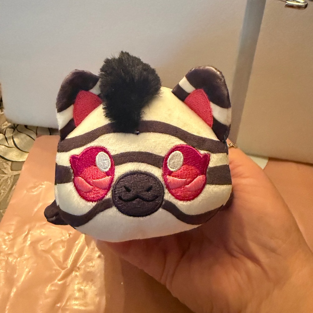 Aphmau MeeMeows 6" Zebra Cat Mystery Plush Safari Series Limited Edition